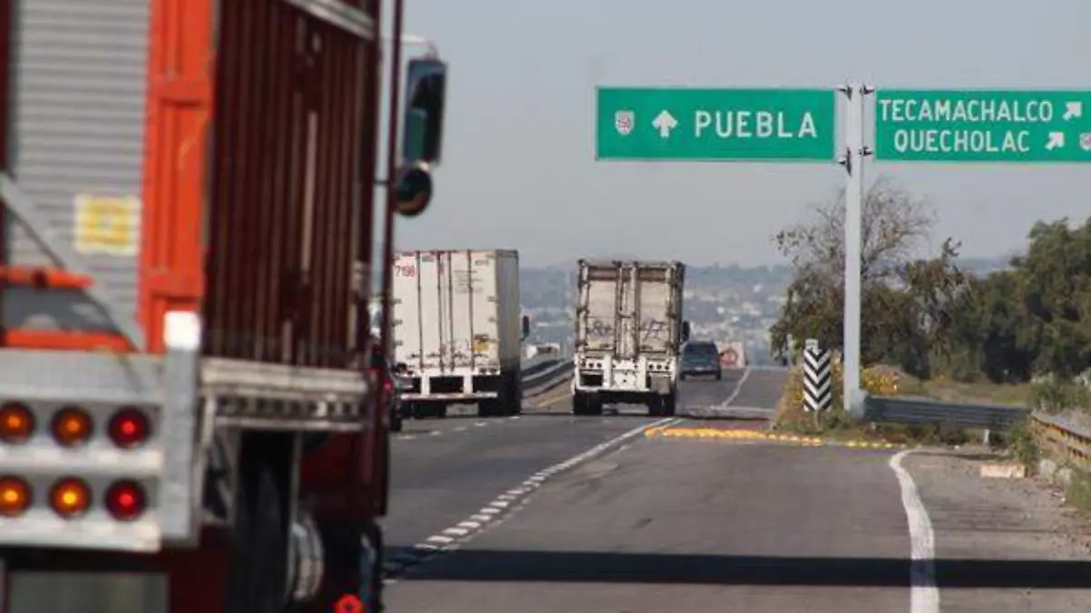 CARRETERAS TRIANGULO ROJO